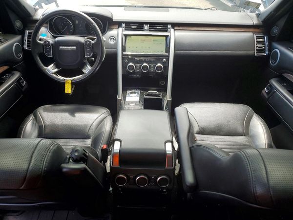 2017 LAND ROVER DISCOVERY HSE Luxury — CKPT