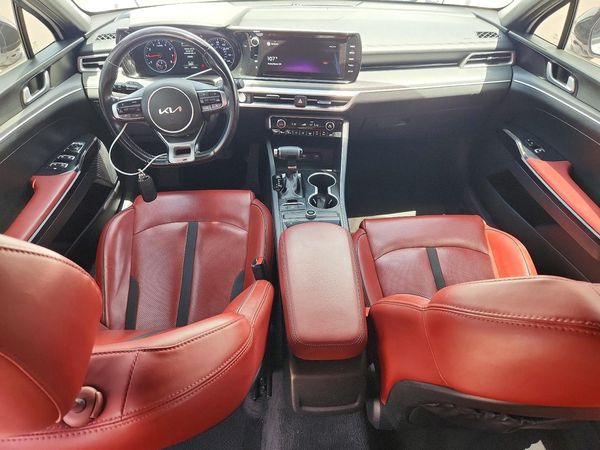 2022 KIA K5 GT-Line