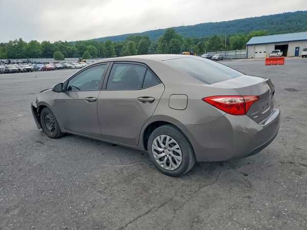 2017 TOYOTA COROLLA