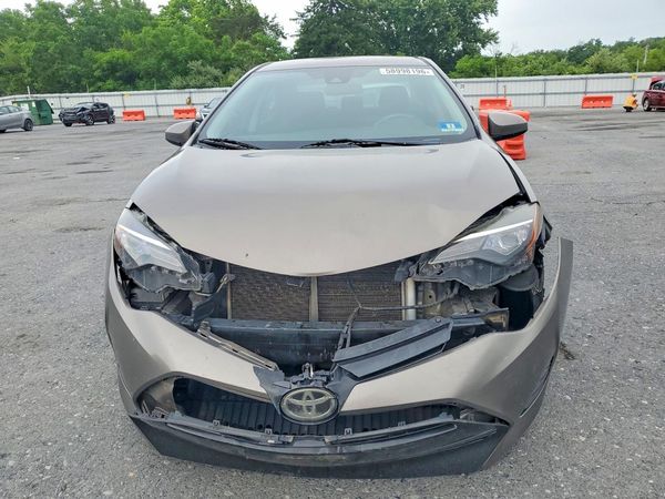2017 TOYOTA COROLLA