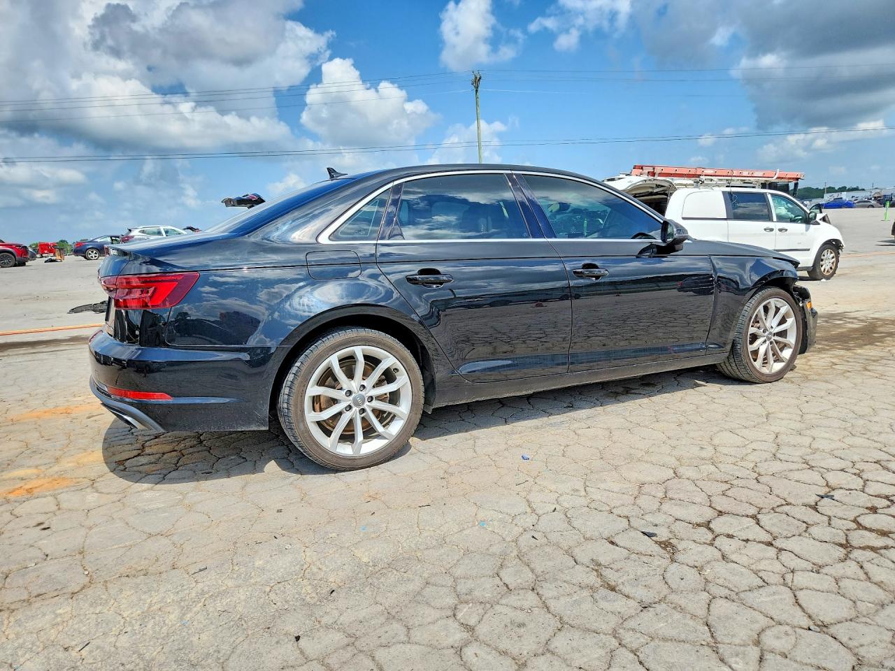 2019 AUDI A4 Premium, Titanium