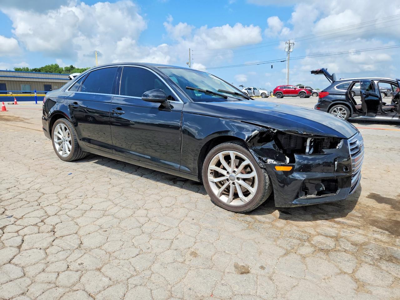 2019 AUDI A4 Premium, Titanium