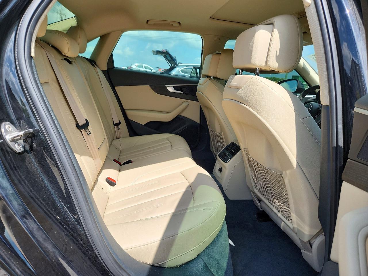 2019 AUDI A4 Premium, Titanium