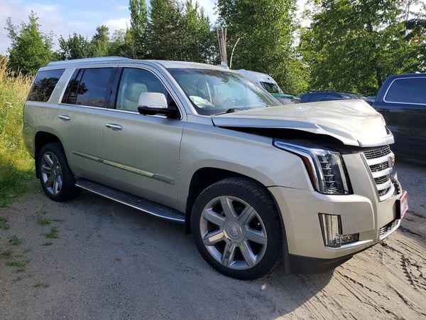 2015 CADILLAC ESCALADE