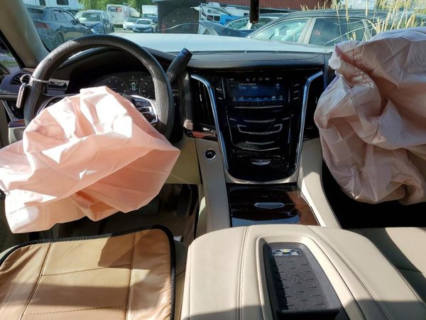 2015 CADILLAC ESCALADE