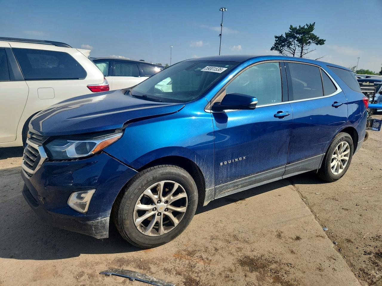 2019 CHEVROLET EQUINOX LT (1LT) — Front 3/4