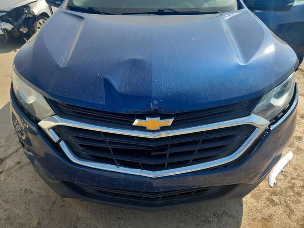 2019 CHEVROLET EQUINOX LT (1LT) — Engine bay