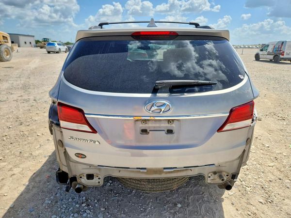 2018 HYUNDAI SANTA FE SE Base