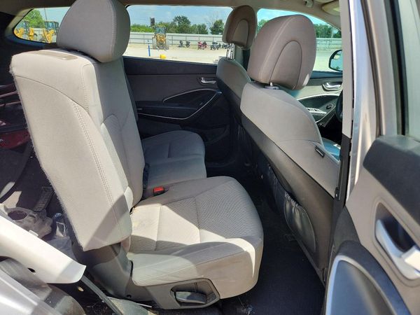 2018 HYUNDAI SANTA FE SE Base
