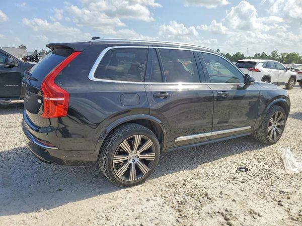 2023 VOLVO XC90