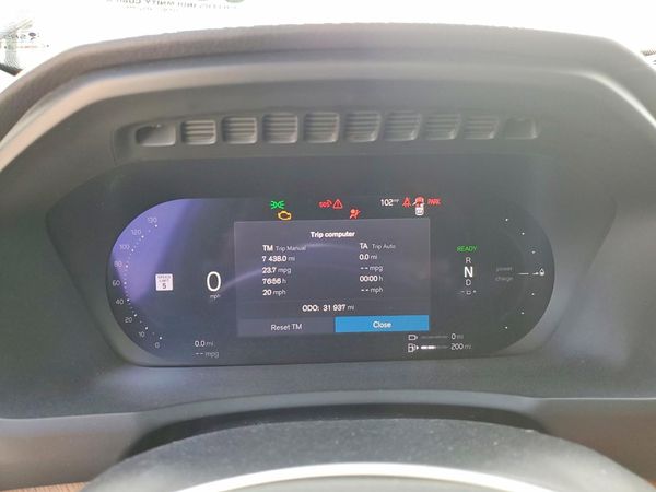 2023 VOLVO XC90