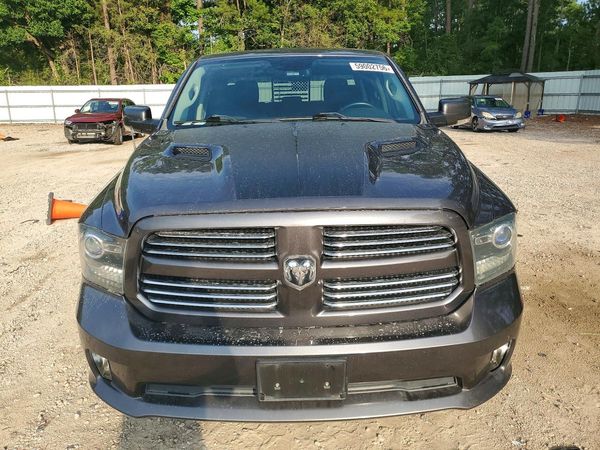 2016 RAM 1500 Sport