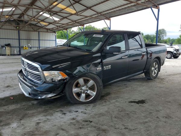 2017 RAM 1500 SLT