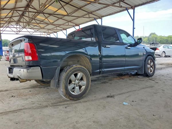 2017 RAM 1500 SLT