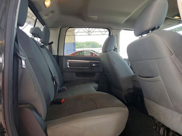 2017 RAM 1500 SLT