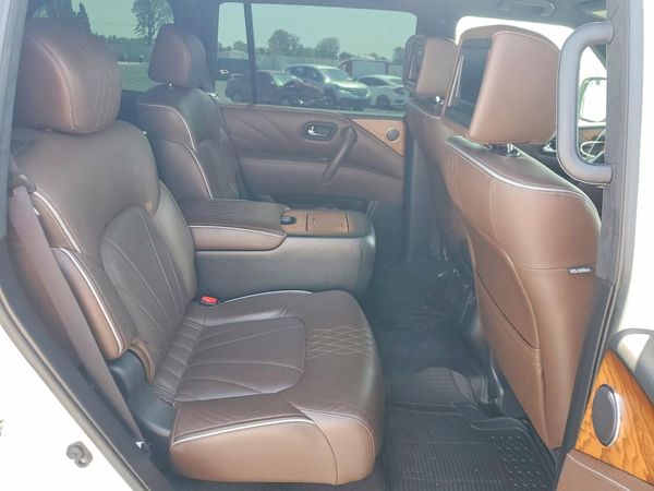 2017 INFINITI QX80