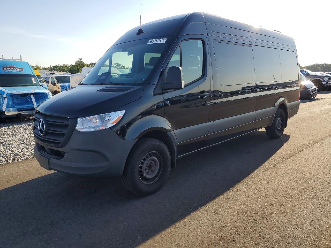 2025 MERCEDES-BENZ SPRINTER