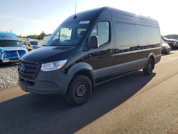 2025 MERCEDES-BENZ SPRINTER