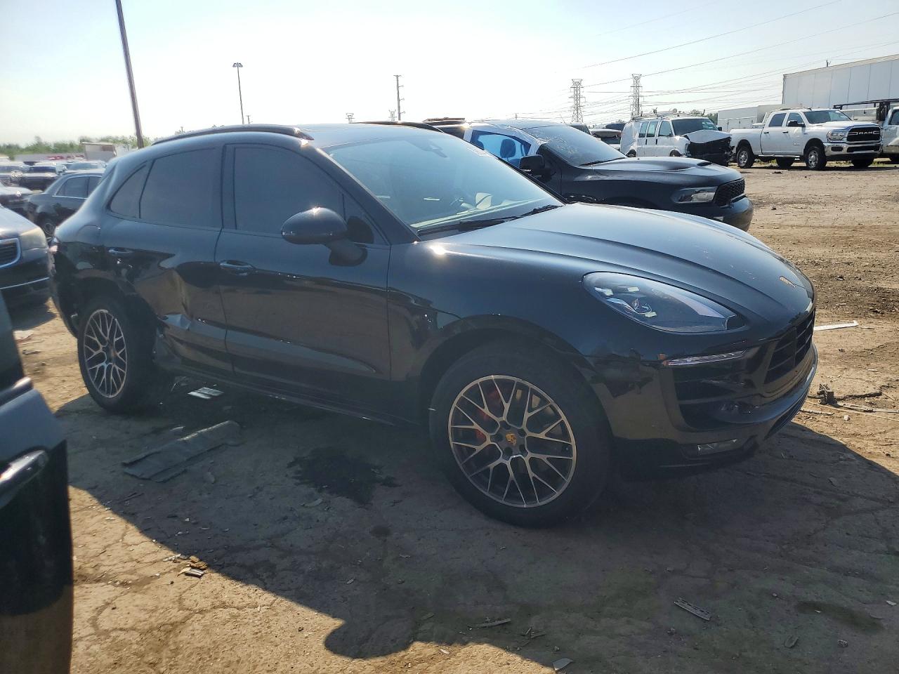 2017 PORSCHE MACAN