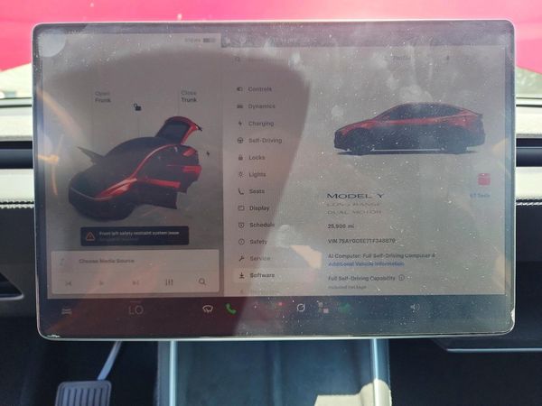 2026 TESLA MODEL Y