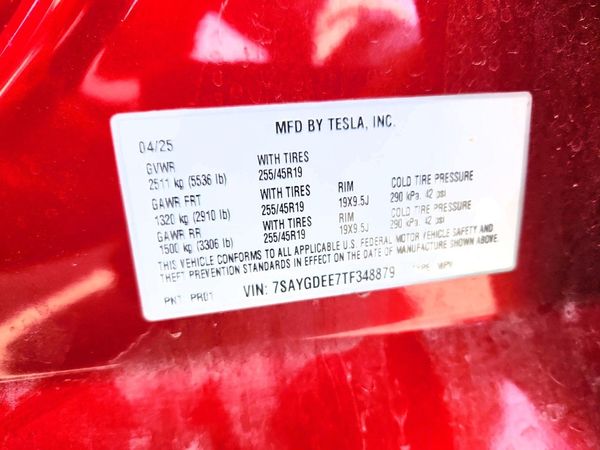 2026 TESLA MODEL Y