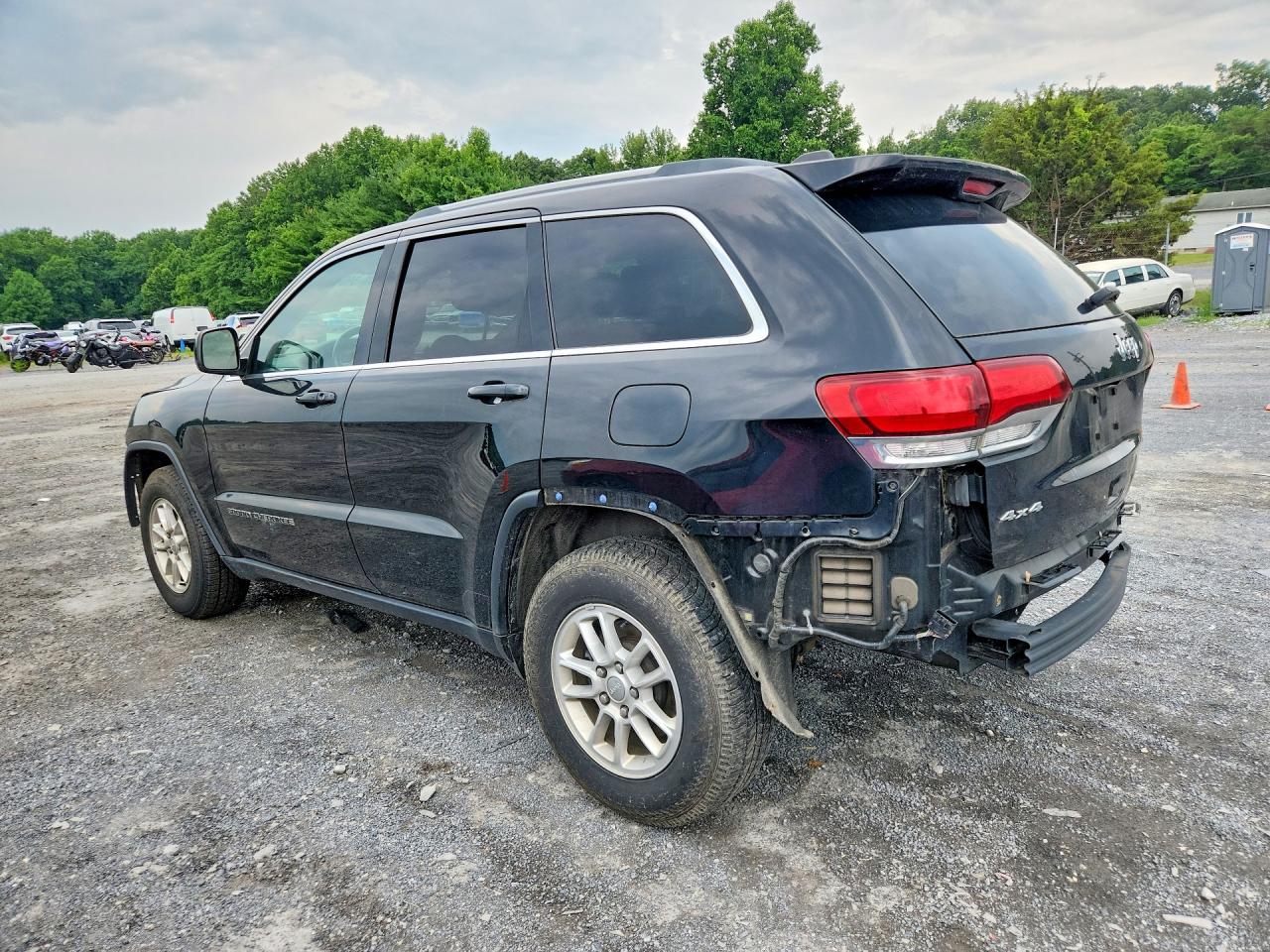 2020 JEEP GRAND CHEROKEE LAREDO 4X4