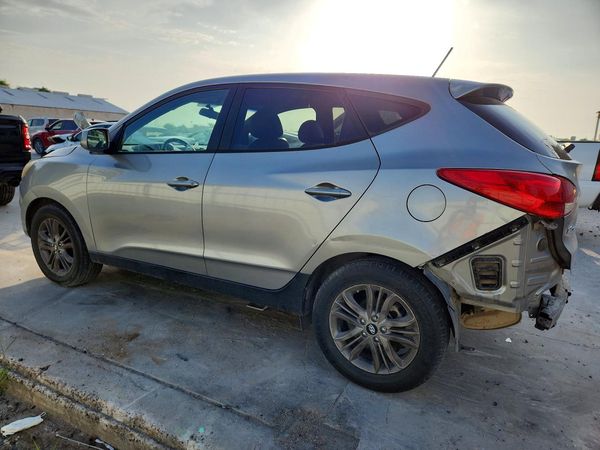 2015 HYUNDAI TUCSON GL (Middle-Low)
