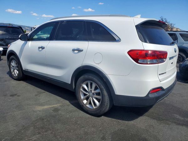 2017 KIA SORENTO L, LX