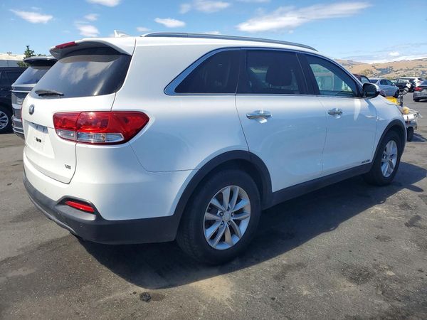 2017 KIA SORENTO L, LX