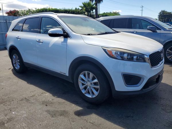 2017 KIA SORENTO L, LX