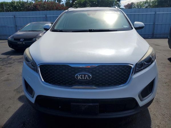 2017 KIA SORENTO L, LX