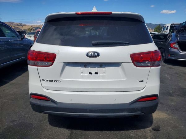 2017 KIA SORENTO L, LX