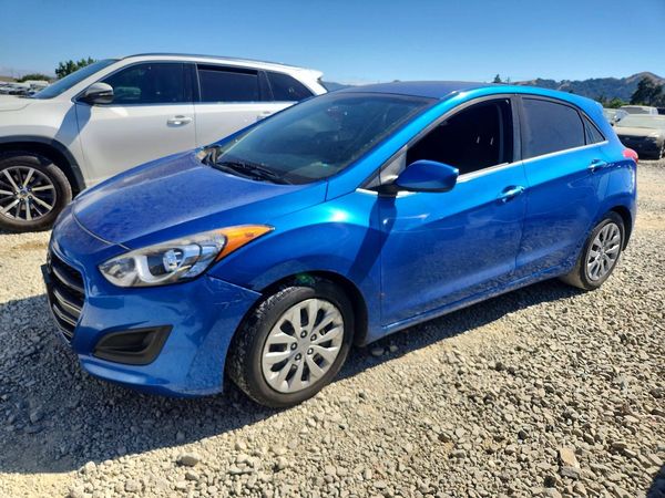 2017 HYUNDAI ELANTRA — Front 3/4