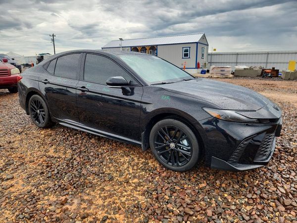 2026 TOYOTA CAMRY — Passenger 3/4