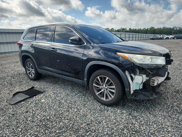 2019 TOYOTA HIGHLANDER SE/XLE