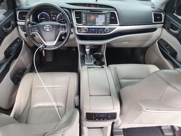 2019 TOYOTA HIGHLANDER SE/XLE