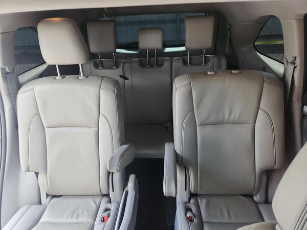 2019 TOYOTA HIGHLANDER SE/XLE