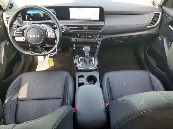 2024 KIA SELTOS SX