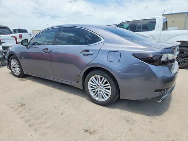 2016 LEXUS ES