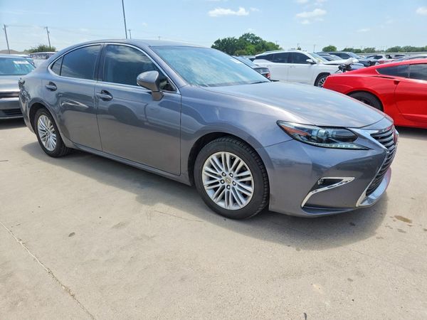 2016 LEXUS ES