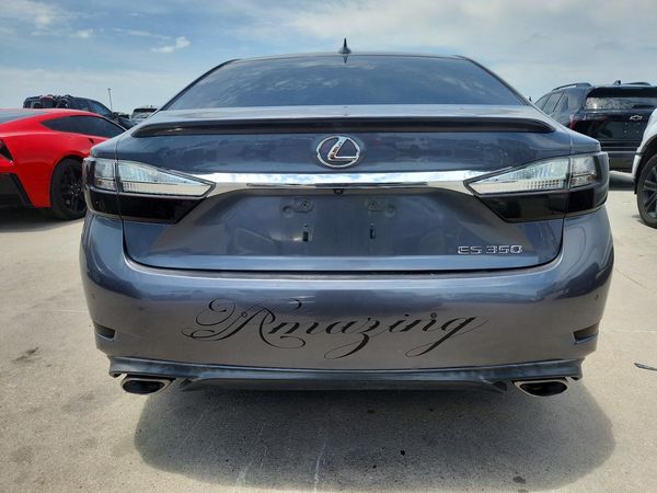 2016 LEXUS ES