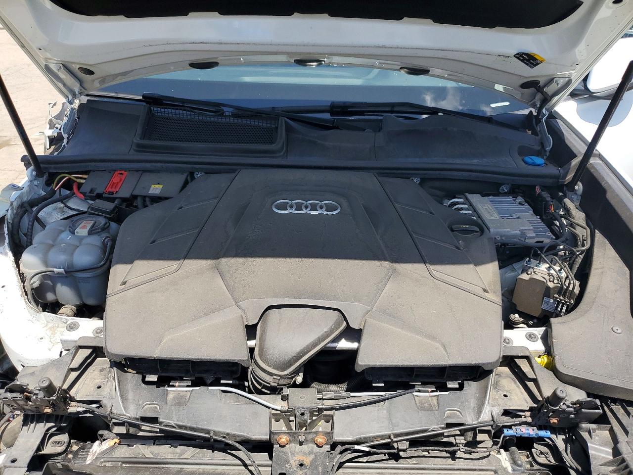2021 AUDI Q8