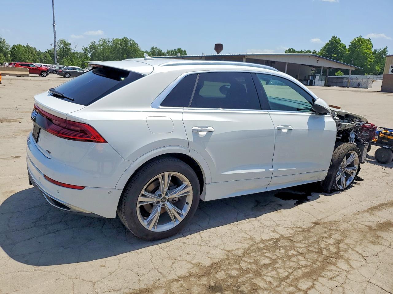 2021 AUDI Q8