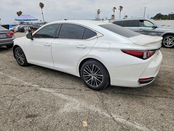 2025 LEXUS ES 300H