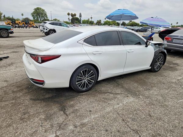 2025 LEXUS ES 300H
