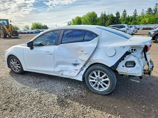 2015 MAZDA 3 Touring/GS