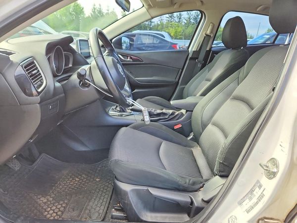 2015 MAZDA 3 Touring/GS