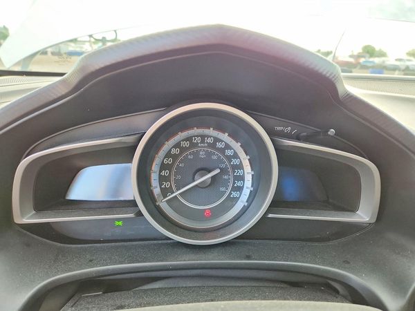 2015 MAZDA 3 Touring/GS
