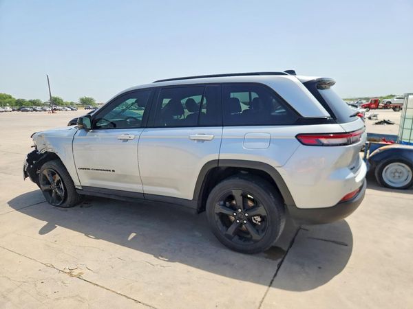 2023 JEEP GRAND CHEROKEE LAREDO 4X4