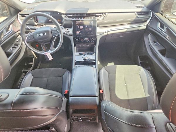 2023 JEEP GRAND CHEROKEE LAREDO 4X4
